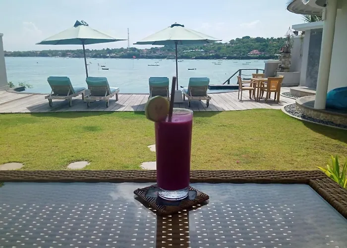 Ceningan Beachside 别墅